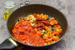 Спагетти "Четыре помидора"